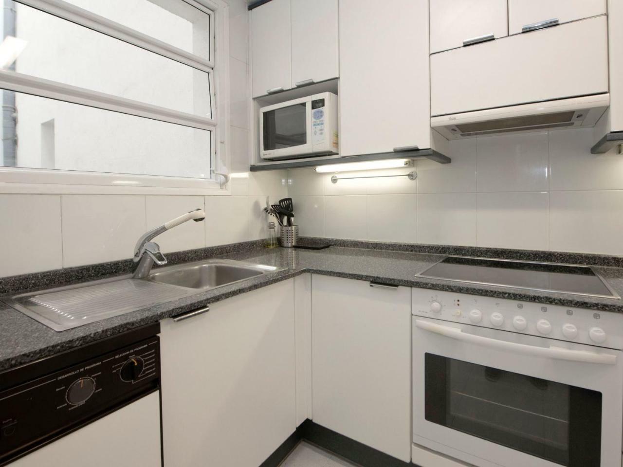 Apartment Vila Olimpica Sant Marti - Sardenya Barcelona Bagian luar foto